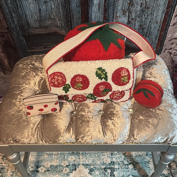 Collab with @tanyaschmit 👸🏻💃🏻💃🏼🍅 tonight Wednesday at 7pm EST!! Summer Show!! - Picture 6 of 6